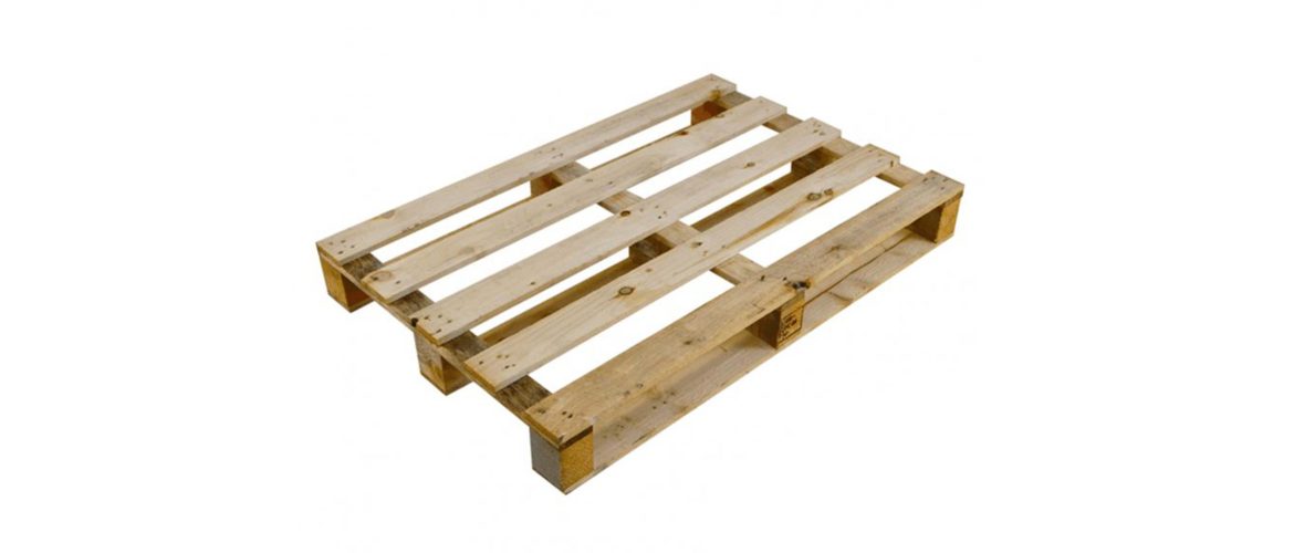 Gun construction shoot the nails in the wooden